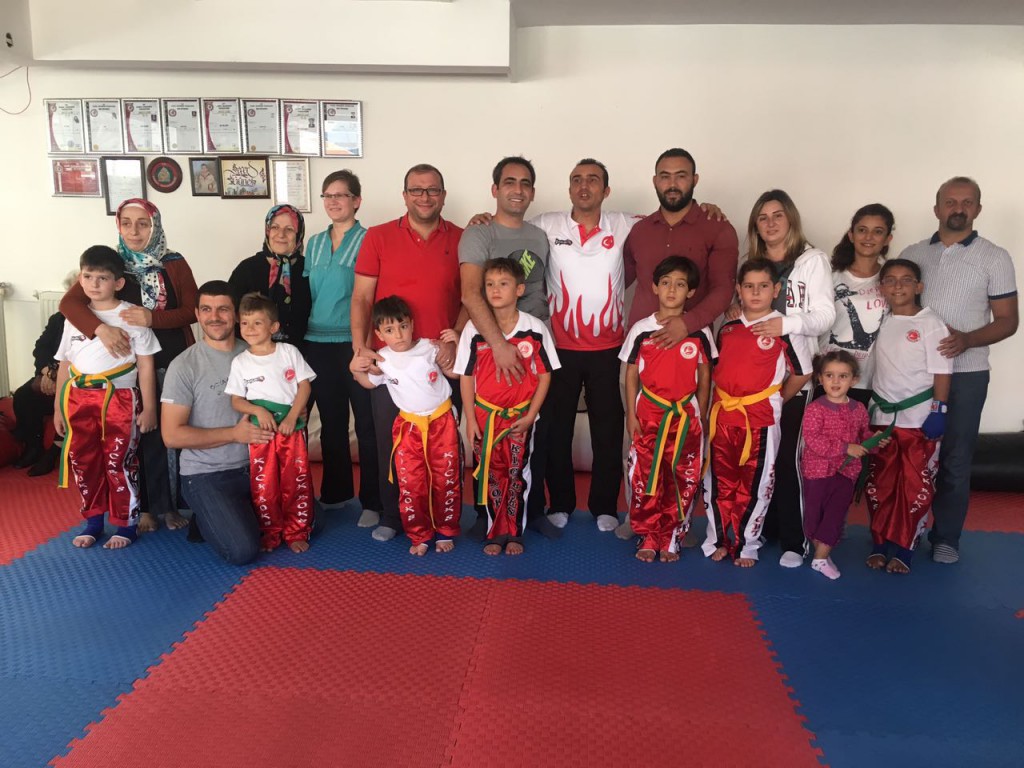 BURSA KİCK BOKS 25 EYLÜL 2016 KUŞAK SINAVI ATAEVLER ŞUBESİ