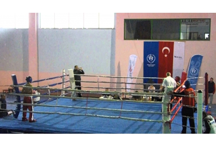 KEREM BALYACIOĞLU KICK BOKS MÜSABAKASI ANTRENÖR SEFER GÜNEŞ