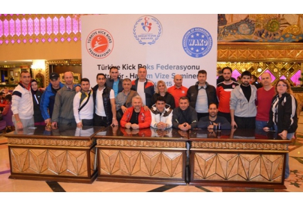 BURSA KICK BOKS EKİBİ HAKEM VE ANTRENÖR ARKADAŞLAR – ANTALYA