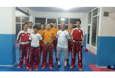 YILMAZ HOCAMIZLA BOKS ANTRENMAN GÖRÜNTÜLERİ