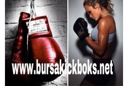 BAYANLARA ÖZEL KICK BOKS DERSİ