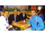 BURSA BOKS ŞAMPİYONLARIN ANTRENÖRÜ YILMAZ ÇAĞLAR