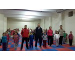 BURSA KICK BOKS OKULLARDA ANTRENÖR : SEFER GÜNEŞ